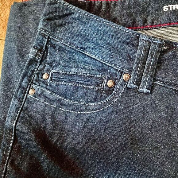 LANE BRYANT Right Fit Straight Jeans 16 Average *NWT* - Picture 10 of 12